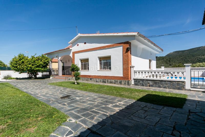 Foto 3cd1756c-e386-4593-800c-8daa6bbdf6d1. Casa bonita casa en rives blaves en Olesa de Montserrat