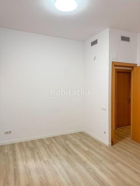 Foto 02d61cb1-2311-436d-9661-f783addcbc19. Appartamento con riscaldamento parcheggio in Eixample Residencial Escala (L´)