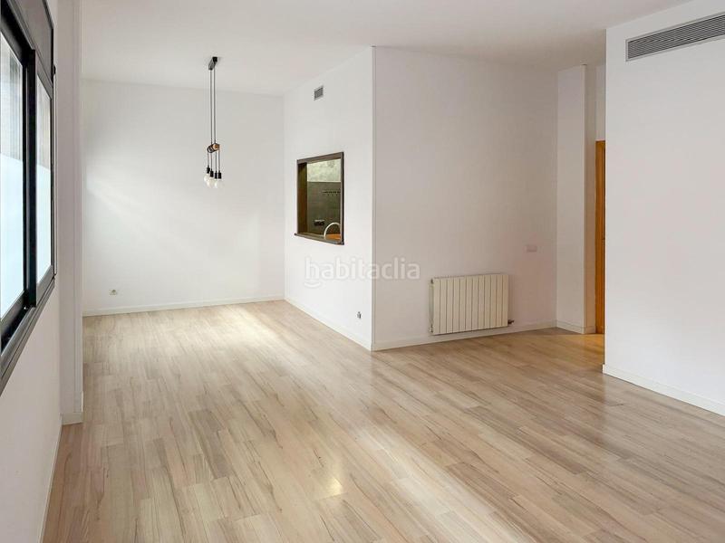 Foto b5d83f30-fa65-474b-b36e-8c66b89f6bfb. Appartamento con riscaldamento parcheggio in Eixample Residencial Escala (L´)