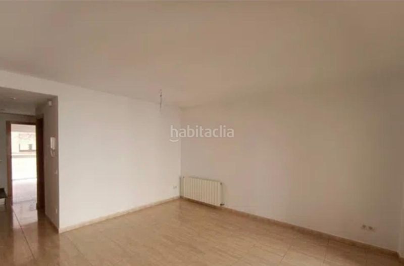 Foto 1e88849c-bc35-4070-97c7-e97ae52f6ea7. Àtic amb calefacció a Eixample Residencial Escala (L´)