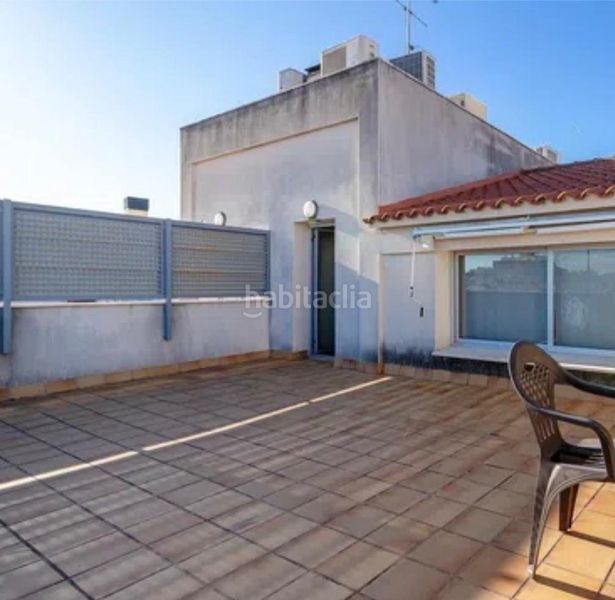Foto 84a60c73-57b0-4e67-b46a-2e1e2e1b18c1. Àtic amb calefacció a Eixample Residencial Escala (L´)