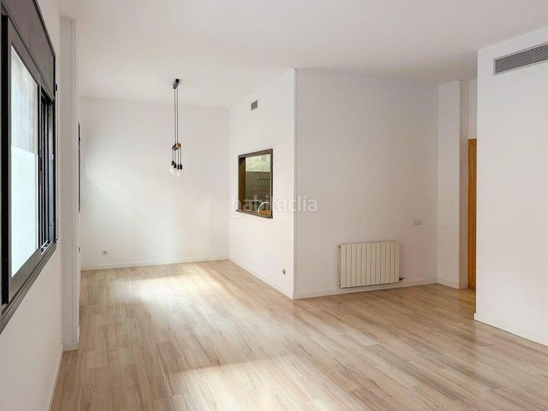 Foto ad77935b-a0d4-402e-a7c2-a315450ed934. Àtic amb calefacció a Eixample Residencial Escala (L´)