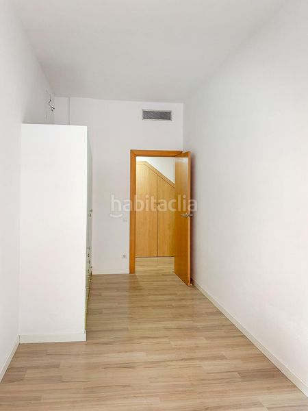 Foto b269a721-da71-4670-a22a-08ba5a68cf7a. Àtic amb calefacció a Eixample Residencial Escala (L´)