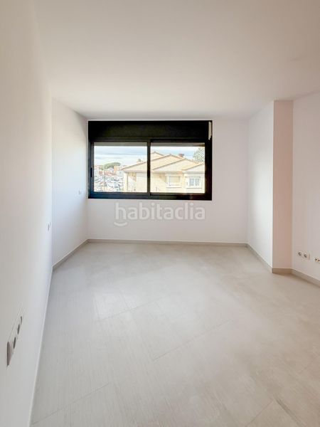 Foto 23464e8b-b5b3-4f34-84a5-74ea26c7a1cc. Dúplex amb calefacció a Eixample Residencial Escala (L´)