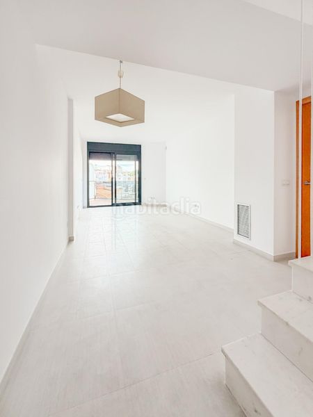 Foto 90f23694-ef06-49ae-9351-36f9bda7bd9c. Dúplex amb calefacció a Eixample Residencial Escala (L´)