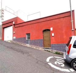 Maison à Calle guanches 14. Se vende casa a reformar en el barrio de la corujera, santa ursu