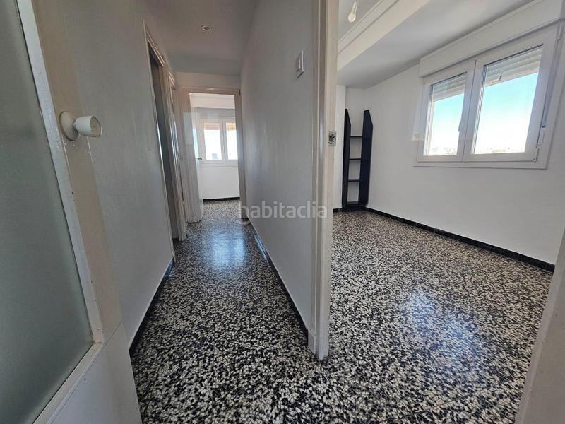 Foto f9eeccf2-1eb3-4ea2-b666-98bb95222572. Alquiler ático en calle zalmedina 1 en Arrabal Zaragoza