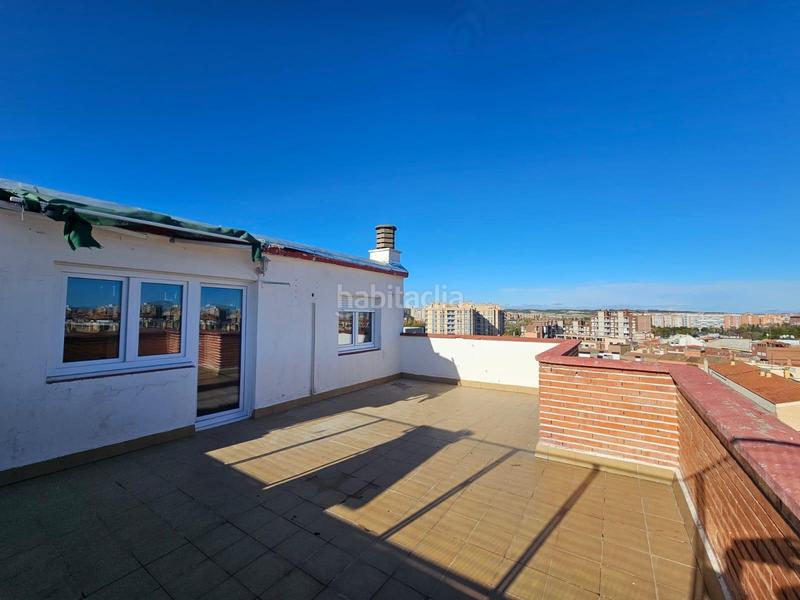 Foto 89d69314-88e6-4dd9-b62a-8cc468120845. Miete dachwohnung in calle zalmedina 1 in Arrabal Zaragoza