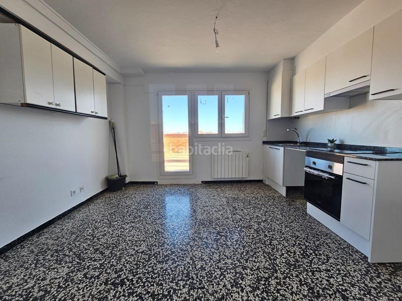Foto e48054ba-9504-40e3-a0ea-00b7611b24a4. Miete dachwohnung in calle zalmedina 1 in Arrabal Zaragoza