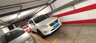 Location Parking voiture à Calle tango herreño 2. Garaje tango herreño-edf. don pelayo