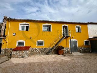 Xalet a Las Cruces. Dos casas de campo independientes al precio de una! en villena