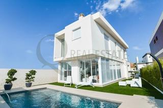 Chalet in Monte y Mar. Villas exclusivas en gran alacant lujo, diseño y confort en un s