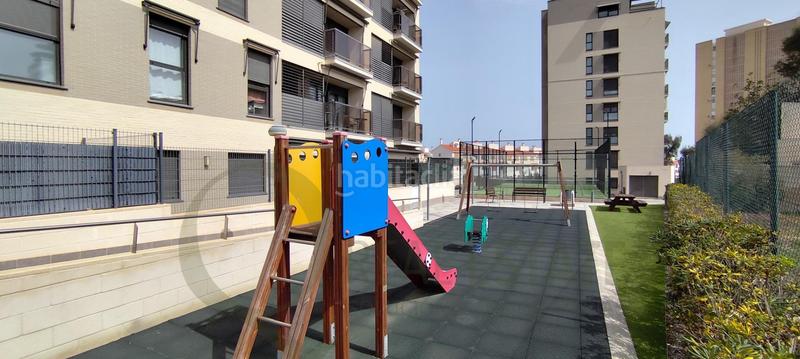 Foto 66df70e8-de18-432d-9722-5098cbbaece0. Piso exclusivo piso con vistas al mar en segunda línea de Playa Muchavista en Campello (el)