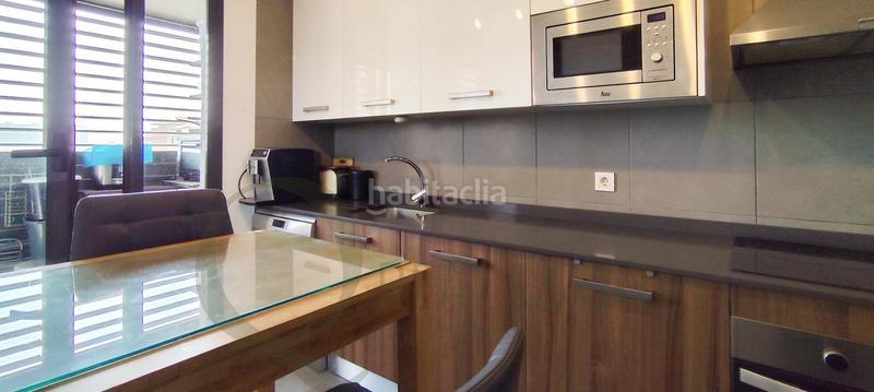 Foto 8613d4ad-9830-451b-b41c-894c5913cbe8. Piso exclusivo piso con vistas al mar en segunda línea de Playa Muchavista en Campello (el)