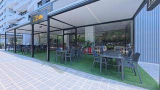 Geschäftsraum in PAU 5. Local reformado con estilo en pau v  una joya gastronómica lista