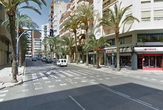 Rent Business premise in Ensanche-Diputación. Magnífico local en esquina en pleno centro de alicante!