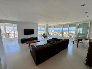Location Appartement à Calle de melva 6. Alquiler de ensueño a un paso de la  playa