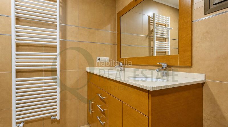Foto 46a22030-b8fb-498d-a300-759b9958ac72. Xalet amb calefacció aparcament piscina a Almajada-Ravel Mutxamel