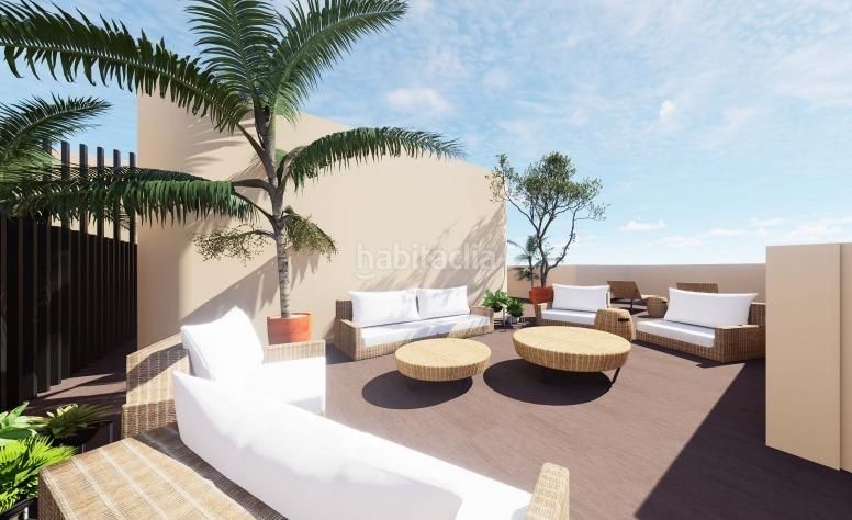 Foto f270aaf2-ac26-4fa5-8a0c-7c6f1e995e14. Pis amb piscina a Playa Muchavista Campello (el)