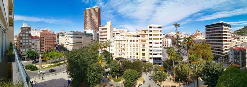 Foto 720644f2-83a5-4d42-bc1f-ab7fe9e99b9d. Àtic amb calefacció aparcament a Ensanche-Diputación Alicante