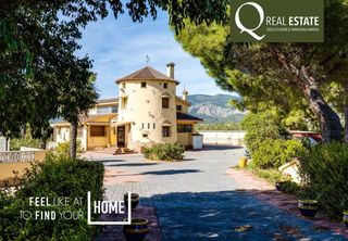 Chalet in Onil. Vive en tu próximo palacete en plena naturaleza junto a castalla
