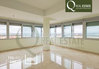 Àtic  Avenida paises escandinavos. Vivienda última planta con vistas al mar en playa san juan