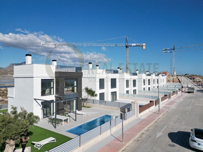 Foto ad75c4d4-e923-4929-befd-76ea0c6942c3. Xalet amb aparcament piscina a Bonalba-Cotoveta Mutxamel