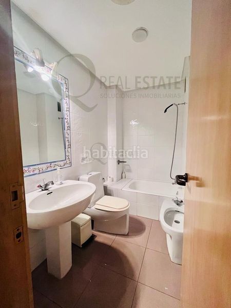 Foto 566dc799-6ab2-4da0-a943-7b9a95d9c8eb. Piso el sueño hecho realidad reforma esta clínica en una acogedora vivienda en la rambla en Alicante