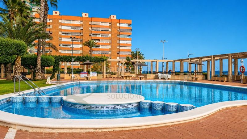 Foto 2c4bd299-3405-4c7f-b122-1509ab4712e4. Pis amb calefacció aparcament piscina a Playa Muchavista Campello (el)