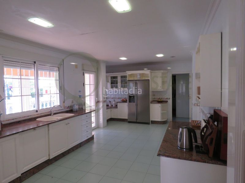 Foto 1bb1265f-7ec7-4f39-8af8-653a60f92aef. Xalet amb aparcament piscina a Almajada-Ravel Mutxamel