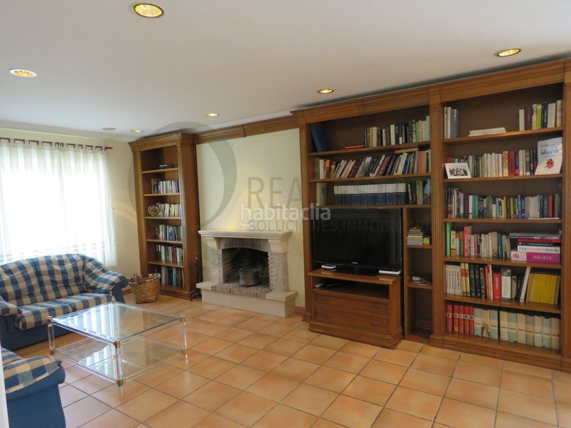 Foto 6e0f53d6-613e-4b90-b927-94be2eaa3207. Xalet amb aparcament piscina a Almajada-Ravel Mutxamel