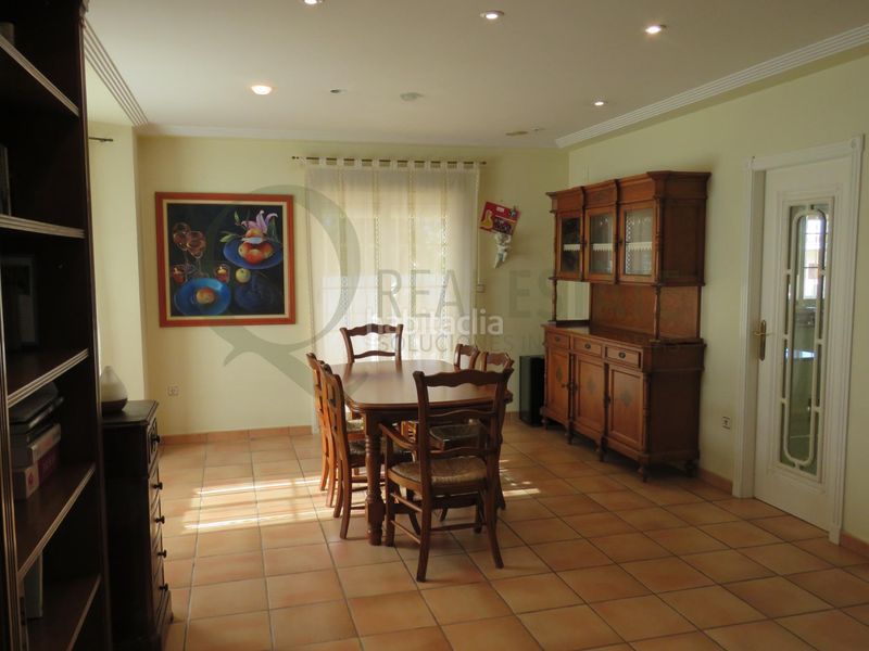 Foto 7b9d755b-66aa-4a4e-a4b4-2dcadec0e6a4. Xalet amb aparcament piscina a Almajada-Ravel Mutxamel