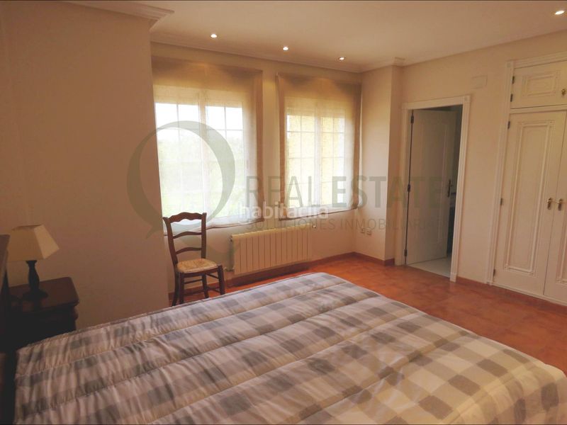 Foto 87645aca-bad9-4cb2-a18b-88adb11add49. Xalet amb aparcament piscina a Almajada-Ravel Mutxamel