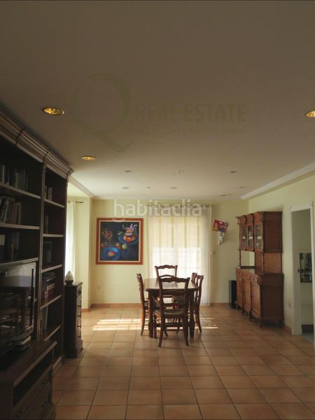 Foto 8bcbcd00-e410-4952-9945-5f77313f5de3. Xalet amb aparcament piscina a Almajada-Ravel Mutxamel