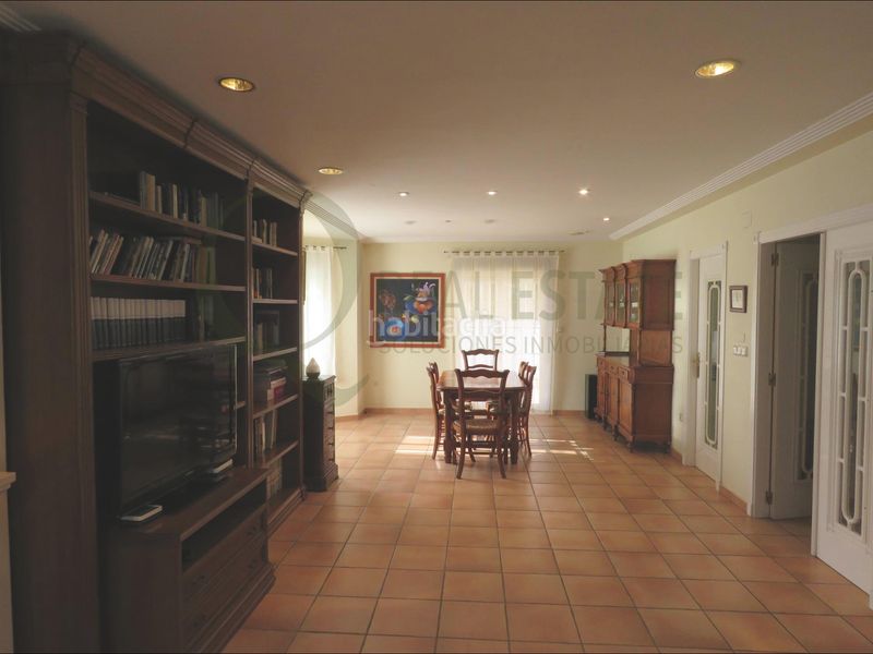 Foto ab0953ab-df89-4163-95ca-58dcae95305e. Xalet amb aparcament piscina a Almajada-Ravel Mutxamel