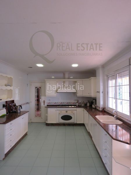 Foto c5b6ad20-3f4f-4268-a7f8-dc1abaeac527. Xalet amb aparcament piscina a Almajada-Ravel Mutxamel