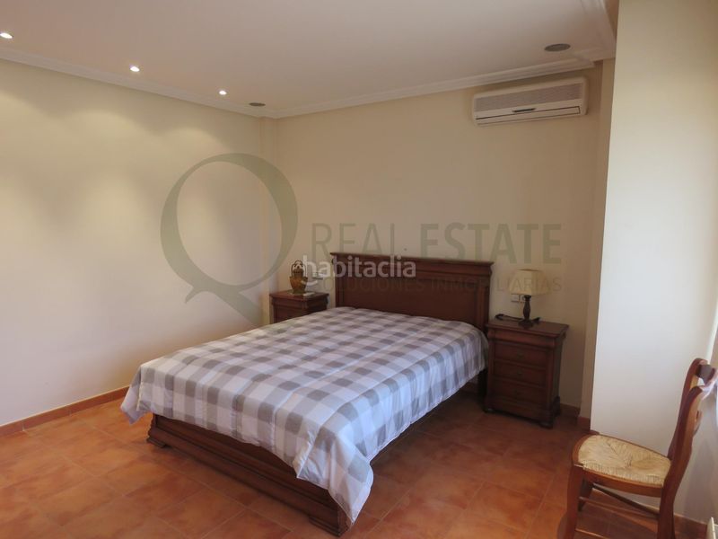 Foto d7fb926e-7ef8-468e-a357-ba732ad95dd8. Xalet amb calefacció aparcament piscina a Almajada-Ravel Mutxamel