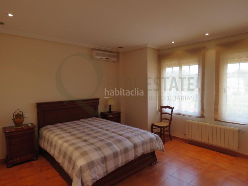 Foto d9536603-3407-47f7-ae53-92bce5967843. Xalet amb aparcament piscina a Almajada-Ravel Mutxamel