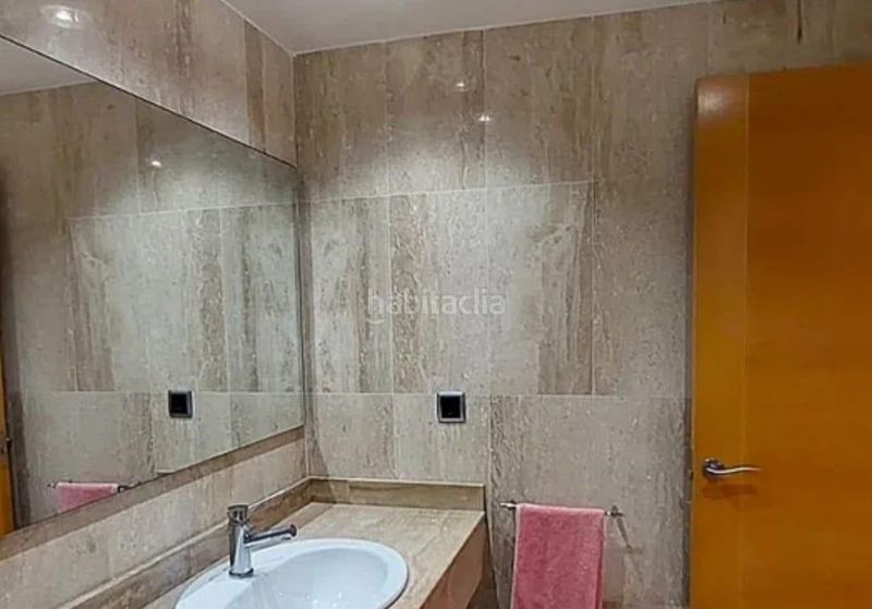 Foto 9c645b45-03f3-4124-a0e6-e9a9acc16c00. Pis amb aparcament a Casco Antiguo - Sta. Cruz - Ayuntamiento Alicante