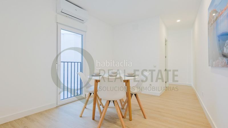 Foto 4806bb80-e655-4b4c-bf80-91a0e38819e8. Edifici a Carolinas Bajas Alicante