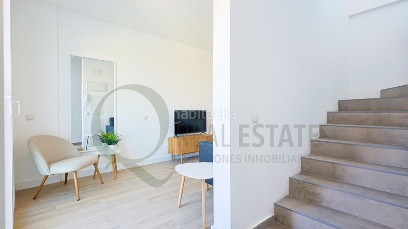 Foto a3a30299-d44b-4c9d-97ea-2d3c5af5fc2d. Edifici a Carolinas Bajas Alicante