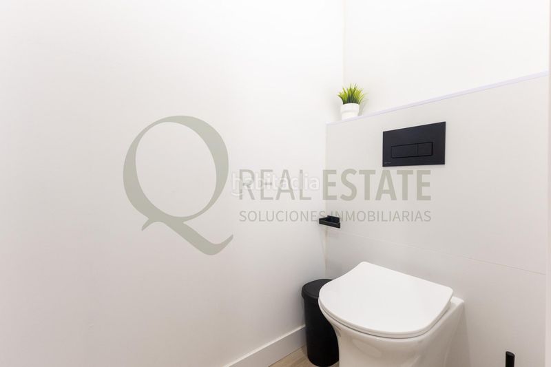 Foto f7d421fe-ad90-42c8-a7c1-0a7c77f1502e. Edifici a Carolinas Bajas Alicante