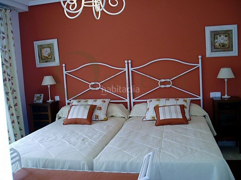 Foto 03b36ca4-0758-4d17-a472-988911fd8b99. Miete chalet mit heizung parking pool in Alicante golf Alicante