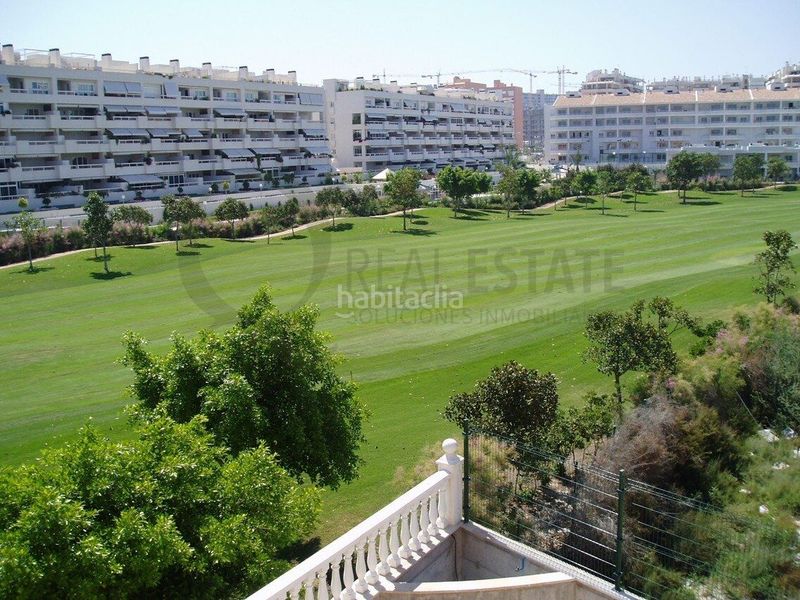 Foto 7dec9f1c-b7d5-4ecb-984a-e67cefbdaae3. Miete chalet mit heizung parking pool in Alicante golf Alicante