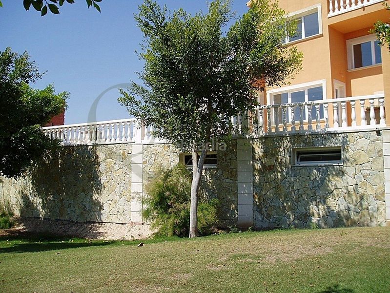 Foto c418dc6c-9a23-4fad-baf0-0d9d26c9a4cd. Miete chalet mit heizung parking pool in Alicante golf Alicante