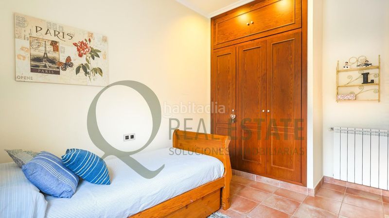 Foto a894d3b2-d114-45f5-ac2d-2521d3e94410. Xalet amb aparcament a Beneixama