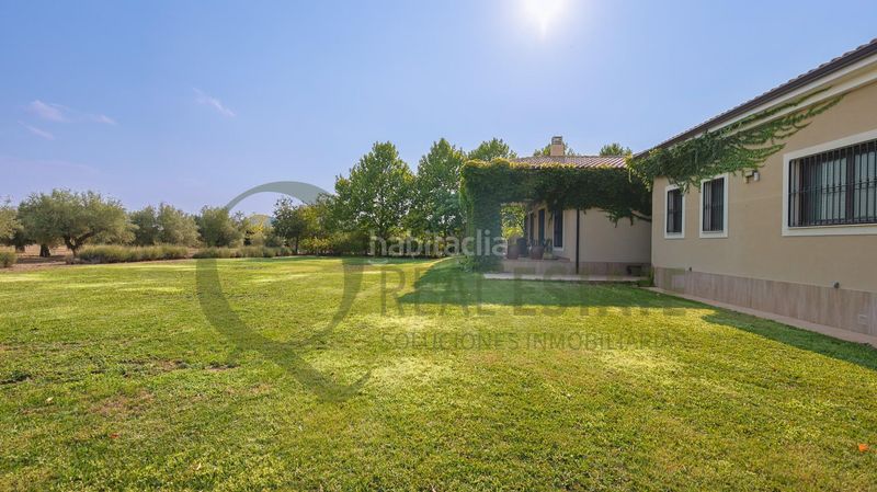 Foto c0e21aba-4009-4fcb-8736-305ce6456e63. Xalet amb aparcament a Beneixama