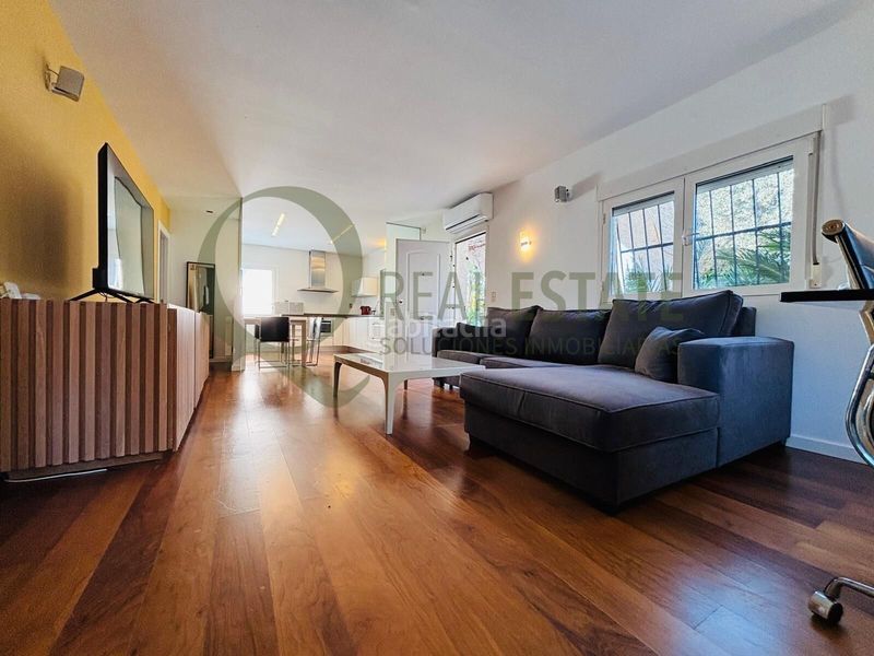 Foto 81c76d99-54f1-4909-b028-3df83d3745a8. Xalet amb aparcament piscina a Almajada-Ravel Mutxamel