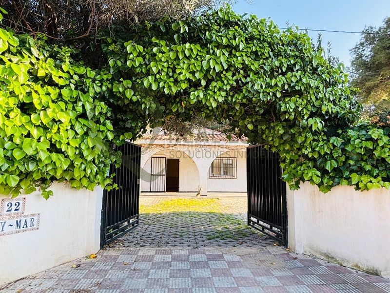 Foto a272d094-4f76-4763-a956-f39c280ce385. Xalet amb aparcament piscina a Almajada-Ravel Mutxamel