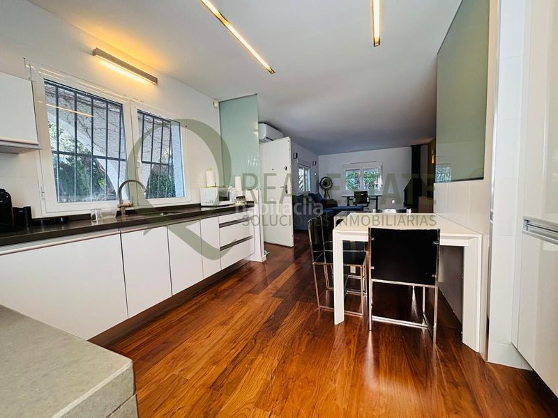 Foto ae862187-c242-4e3a-be89-316c6d6dba32. Xalet amb aparcament piscina a Almajada-Ravel Mutxamel